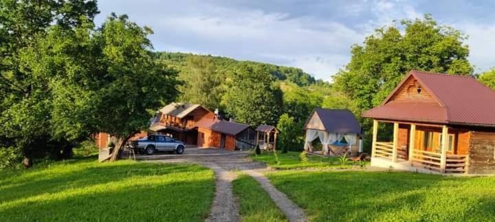 Casa De La Ferma Mariuca Villa Berbesti Cameră foto
